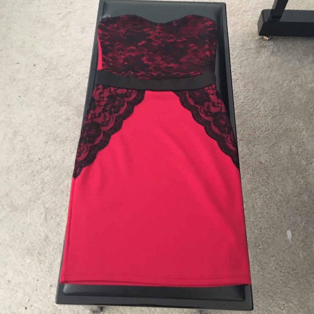 🔥NWT Wet Seal Bodycon mini strapless dress!