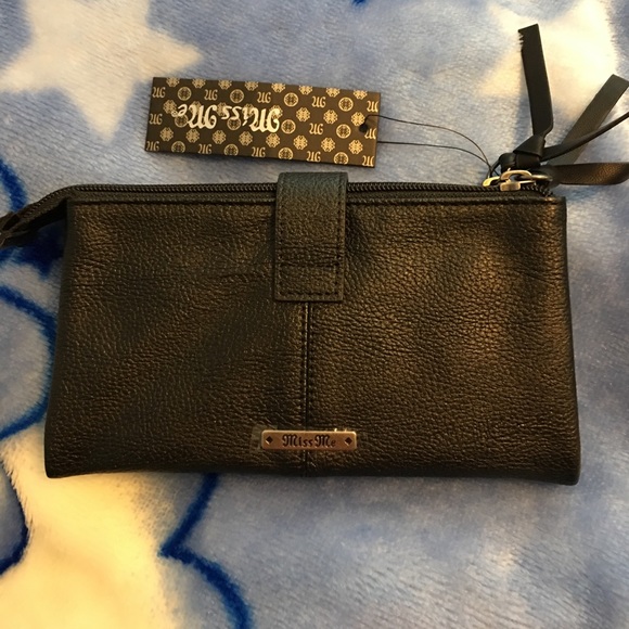 Miss Me Black Zippered Wallet - Picture 6 of 7