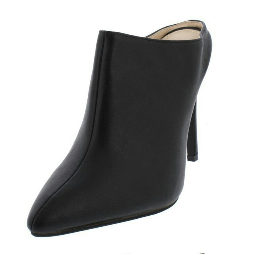 Mule stiletto heel