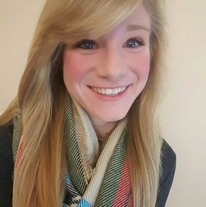 Meet your Posher, Haley