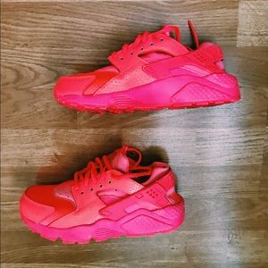 Hot Pink Nike huarache