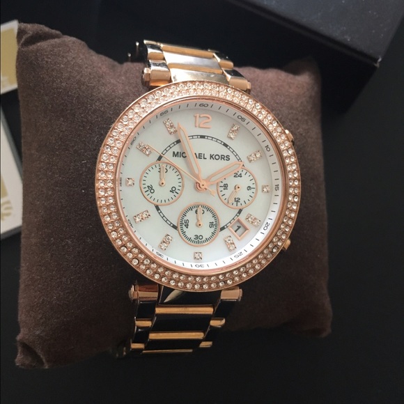 Michael Kors Rose gold watch