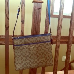 ⚠️SALE⚠️ New large coach cross-body!