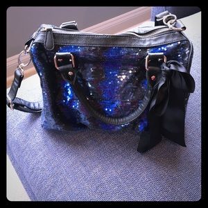 Reduced! Adorable Steve Madden sequined handbag!