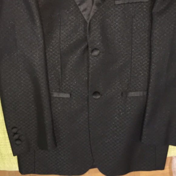 Jacket - Picture 4 of 4