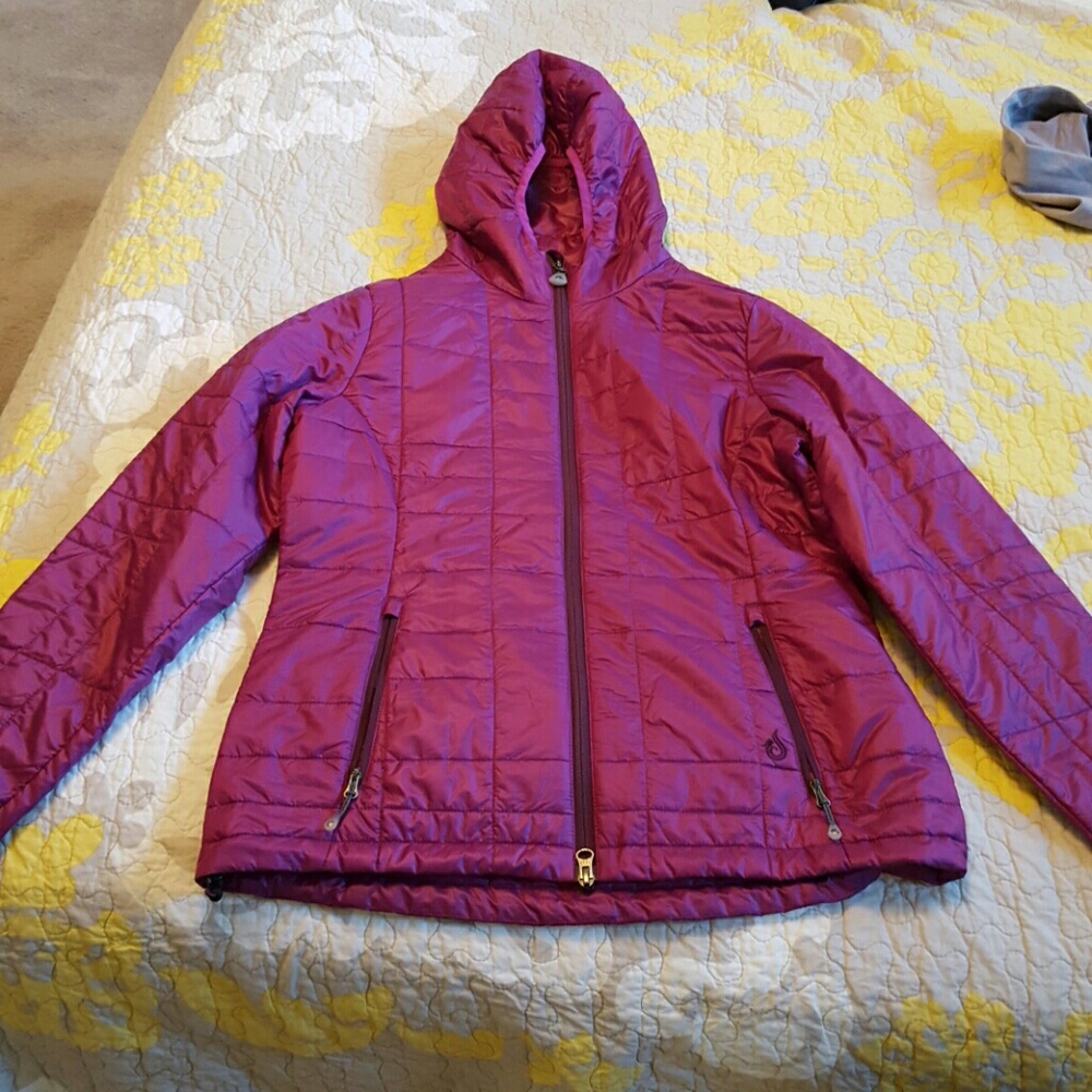 Isis women's puffer jacket