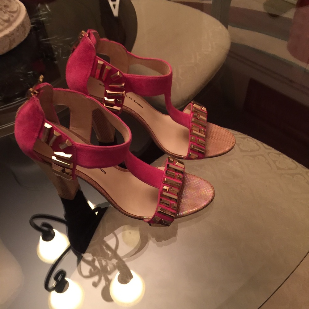Ladies shoe
