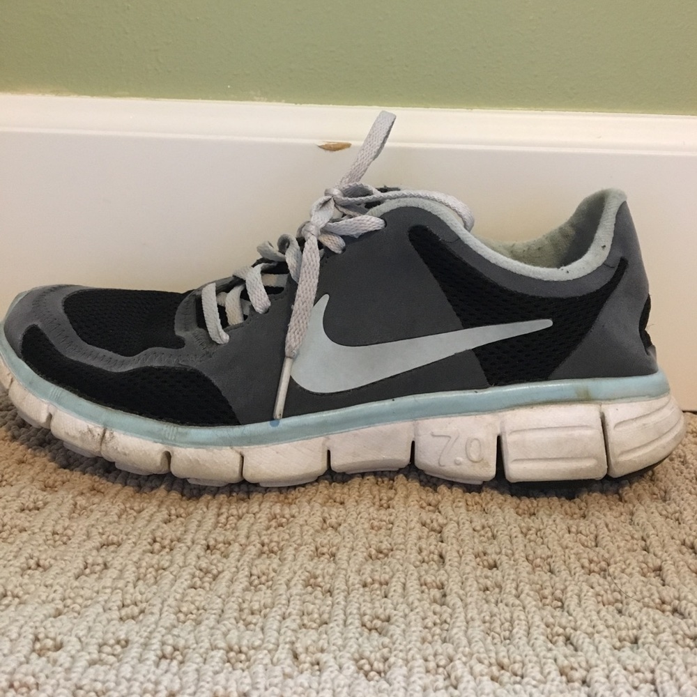 Nike free runs 7.0
