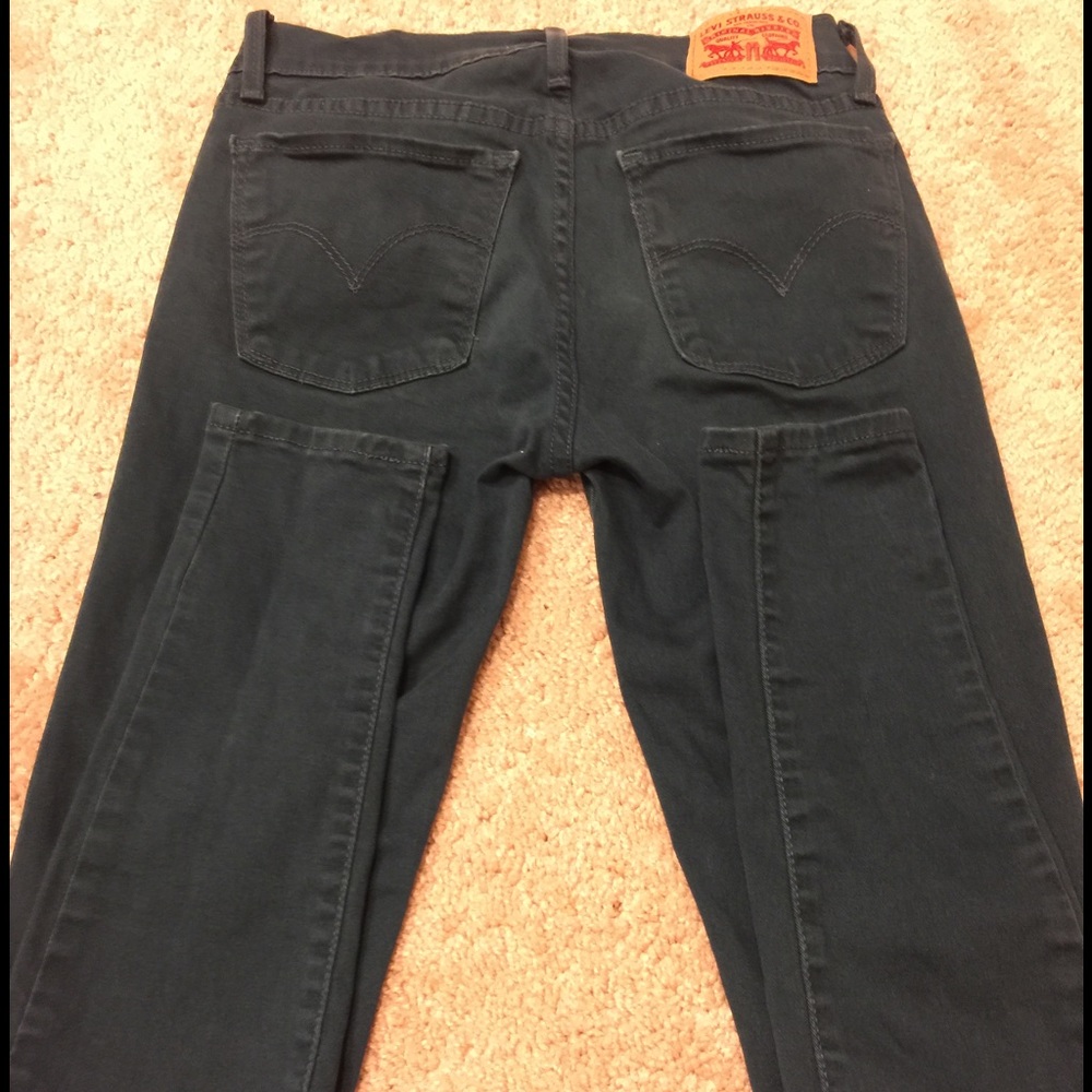 Levi's black jeans