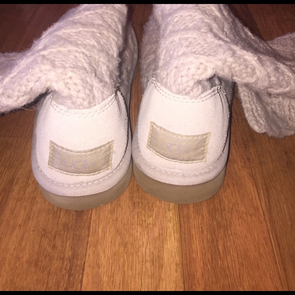 Uggs - Picture 2 of 4