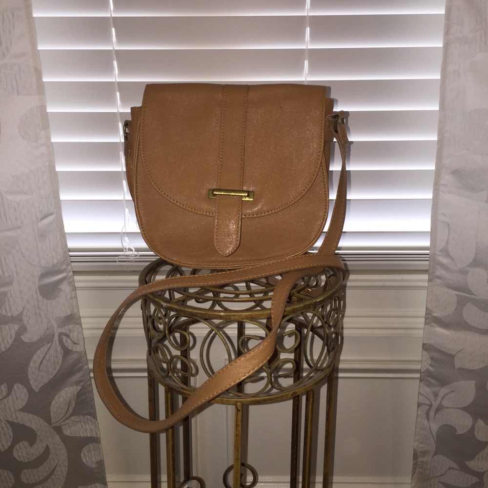 flirty tan purse