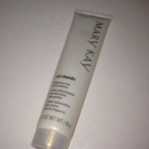 NWOT MaryKay Satin Hands