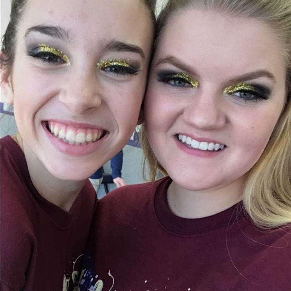 Meet your Posher, Hailey