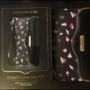 Brand new REBECCA MINKOFF  📱 LEATHER WRISTLET