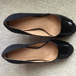 Peep toe heels