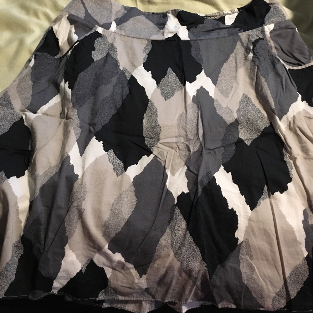 Skirt with pockets