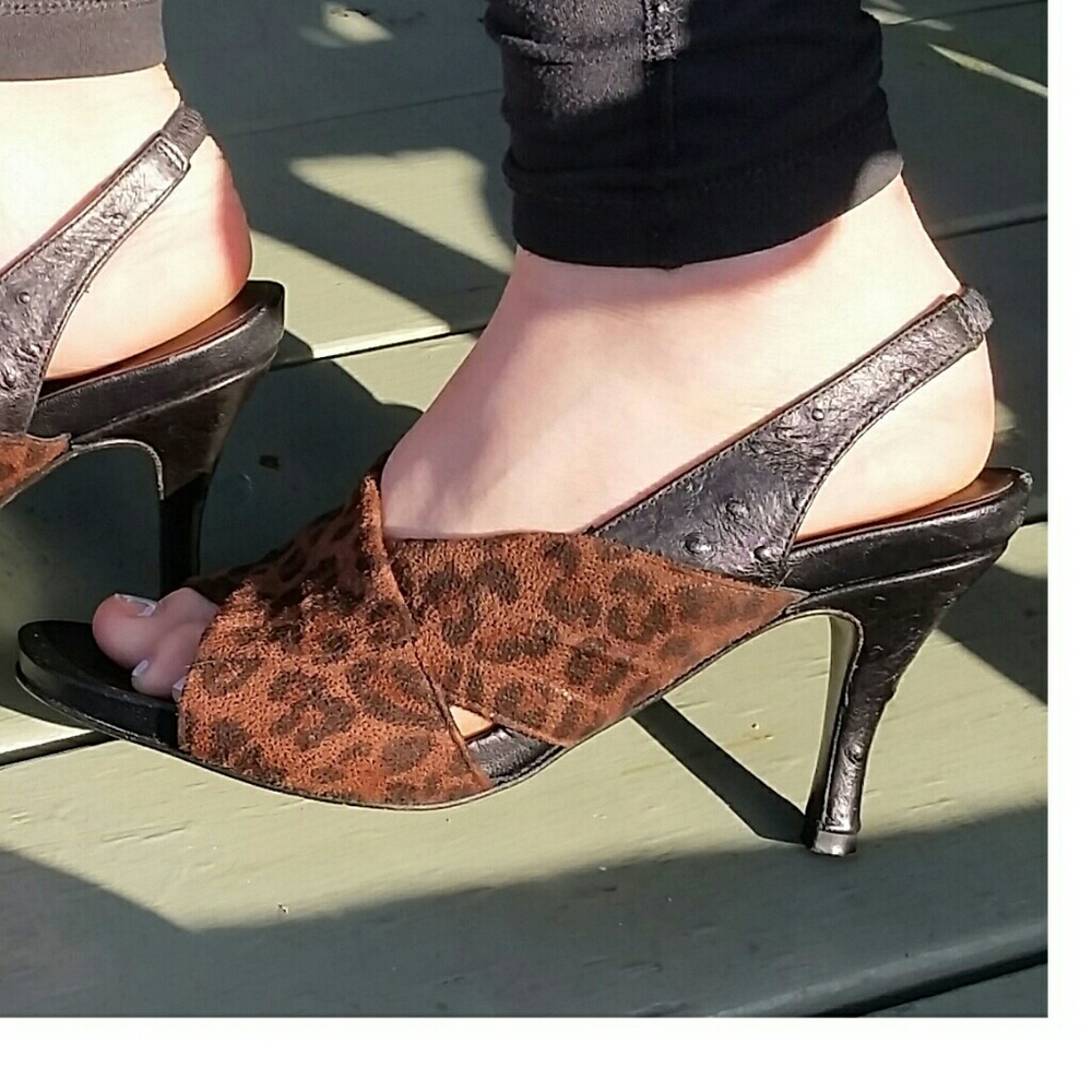 DONALD J PLINER 'Avery' Leather  Slingbacks