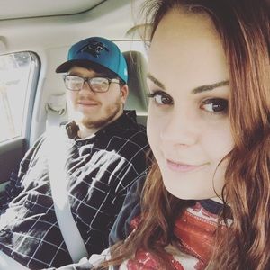 Meet your Posher, Alexis