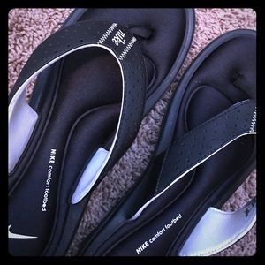 Nike flip flops