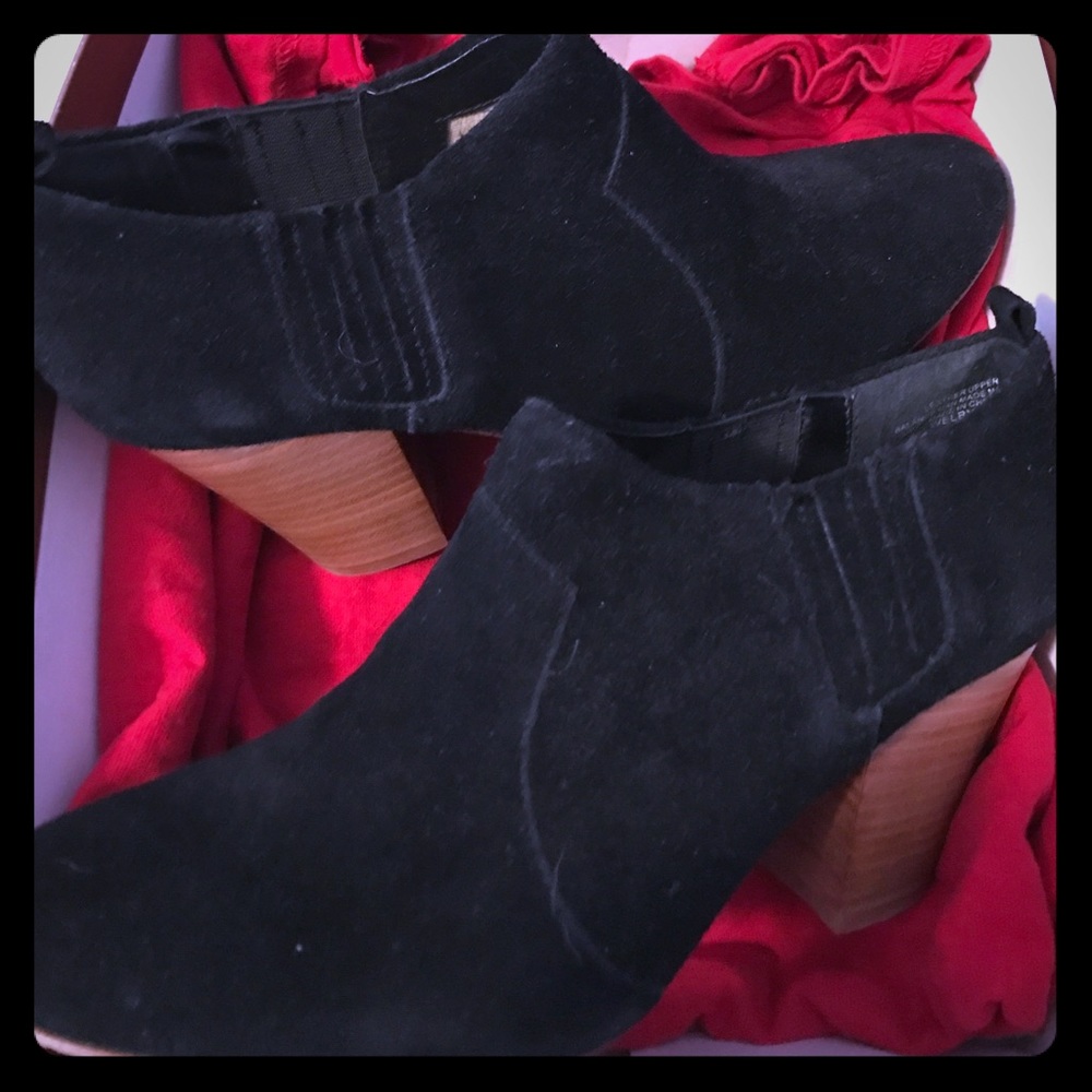 NEVER WORN!! Audrey Brook Heeled Bootie