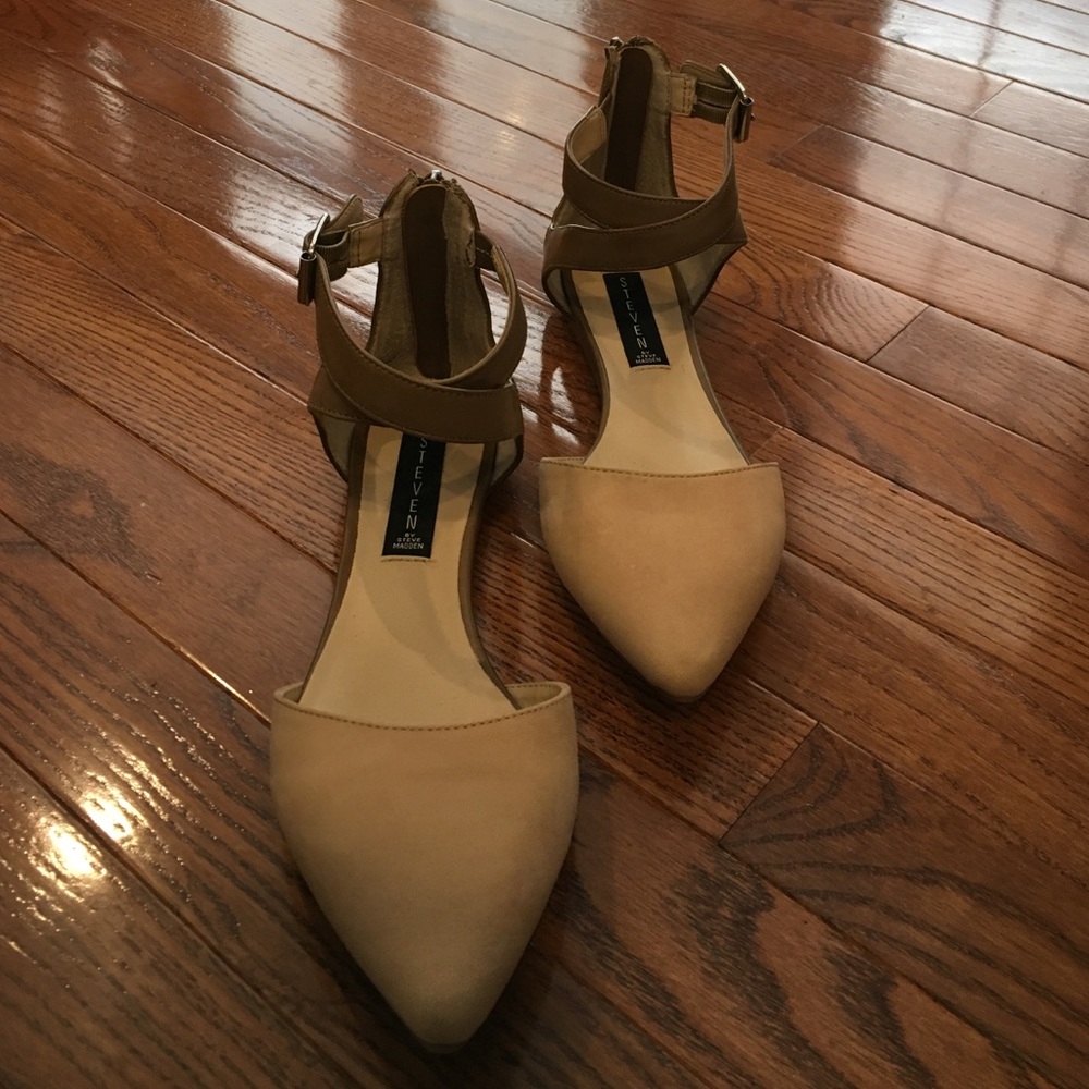 Steve Madden pointed toe flats