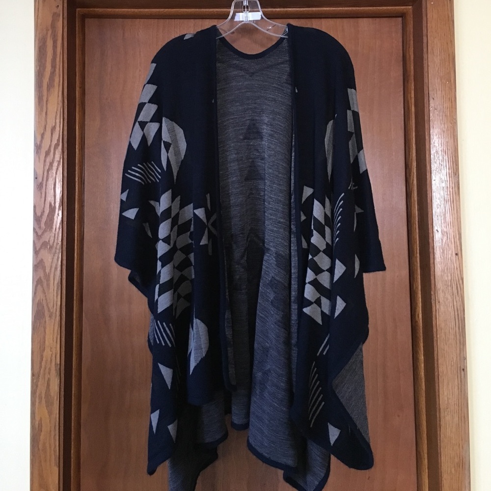 Navy & Taupe Aztec Print Blanket Poncho