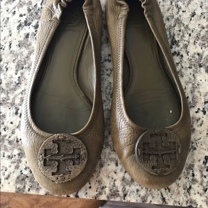 Olive Tory Burch flats.