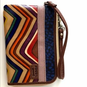 Fossil wristlet