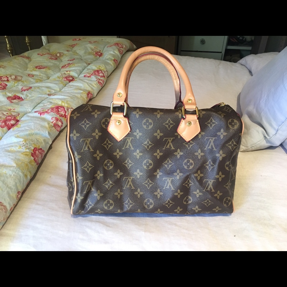 Louis Vuitton speedy