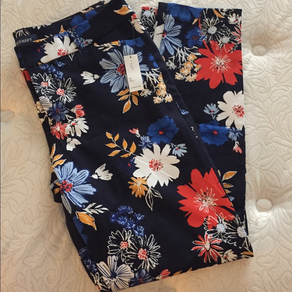 Old Navy Pixie Mid-Rise Chinos