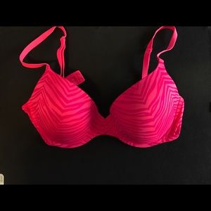 Victoria Secret Bra 36D Wear Everywhere Push Up