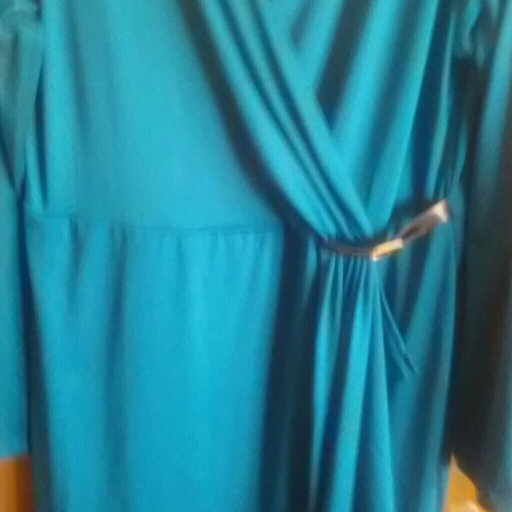 Dress - Picture 2 of 2