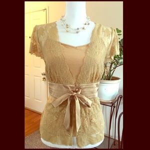 Elegant laced and satin top.