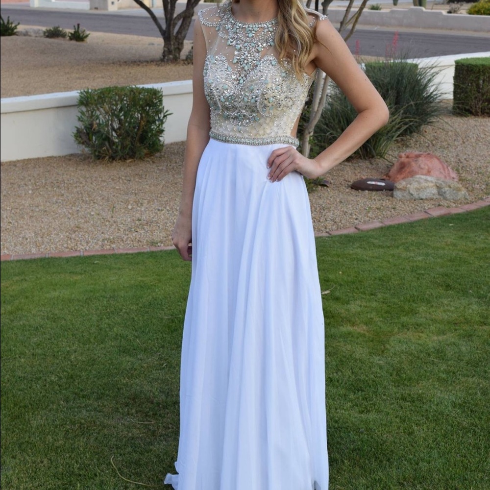 White elegant prom dress