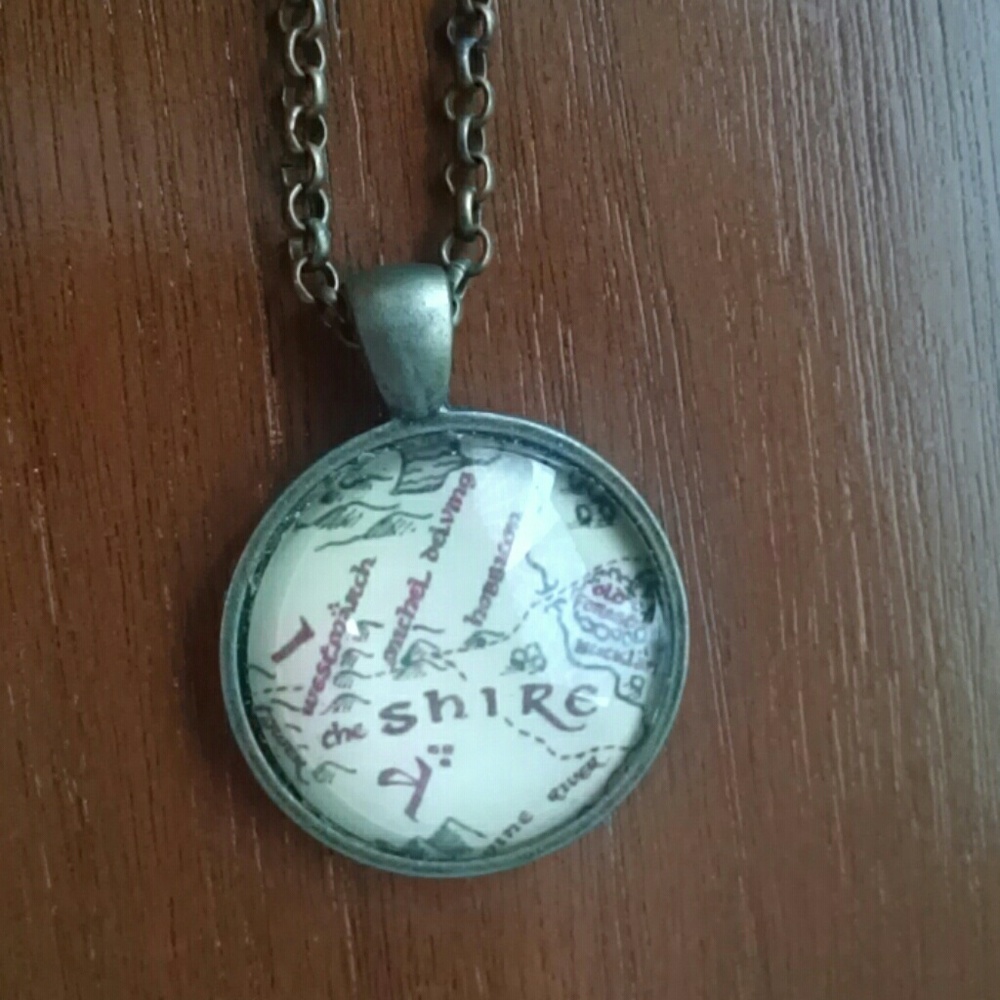 Lord of the Rings pendent necklace
