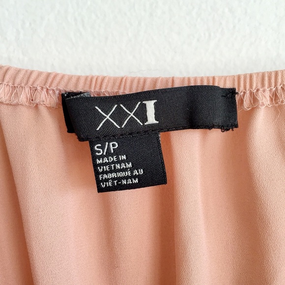 ✨FOREVER XXI Ruffled Peach Pink Tank Top Camisole✨ - Picture 2 of 6