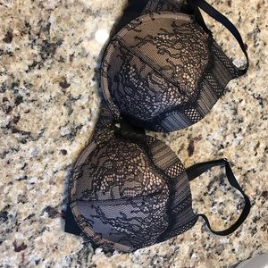 Victoria secret very sexy lace bra 32d