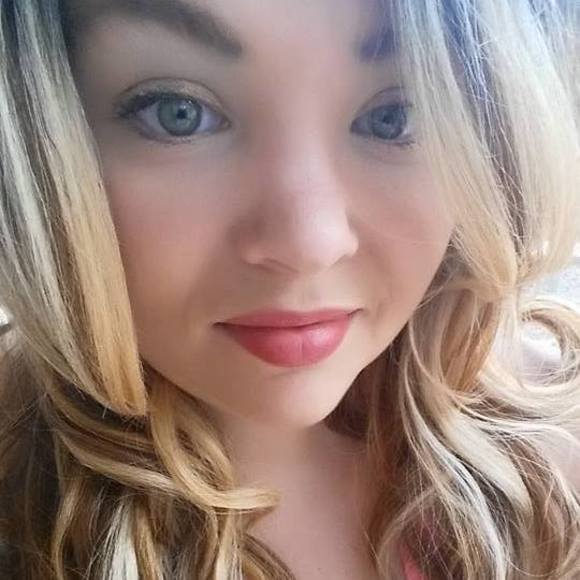 Meet your Posher, Mandi - Picture 1 of 1