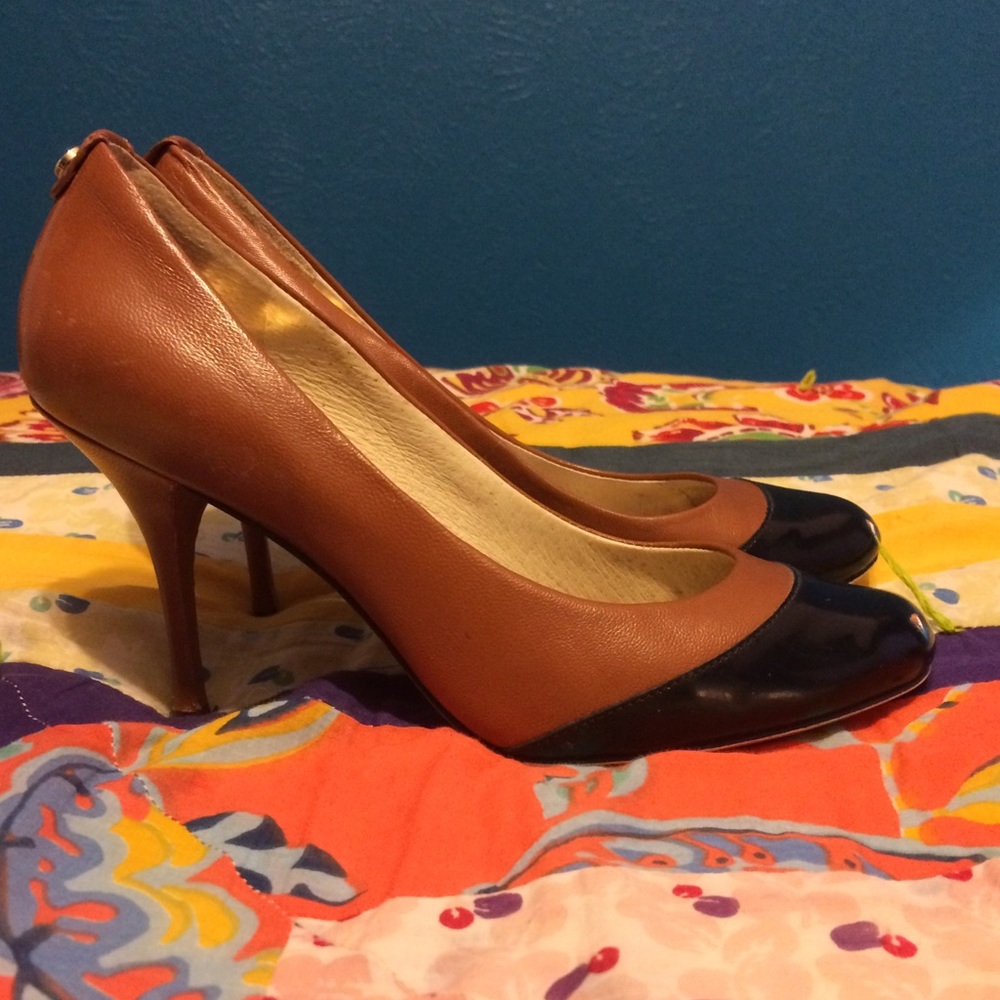 Michael Kors Round toe Heels