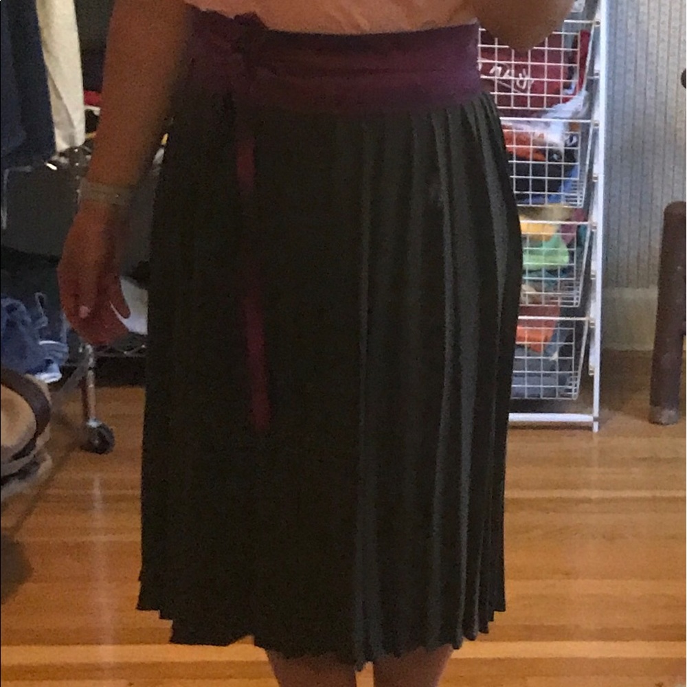 Silence + Noise Silky Pleated Midi Skirt