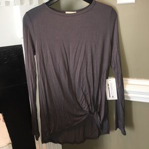 Ginger G Charcoal Knotted Piko Style Top