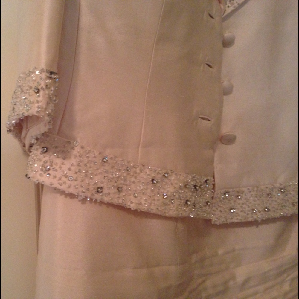 Cocktail suit - Picture 3 of 4