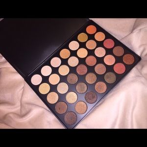 ✨Morphe 35OS✨