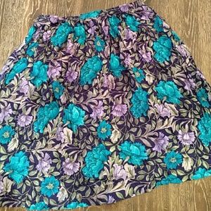 ✨DONATING SOON✨Gray and Blue Floral Skirt