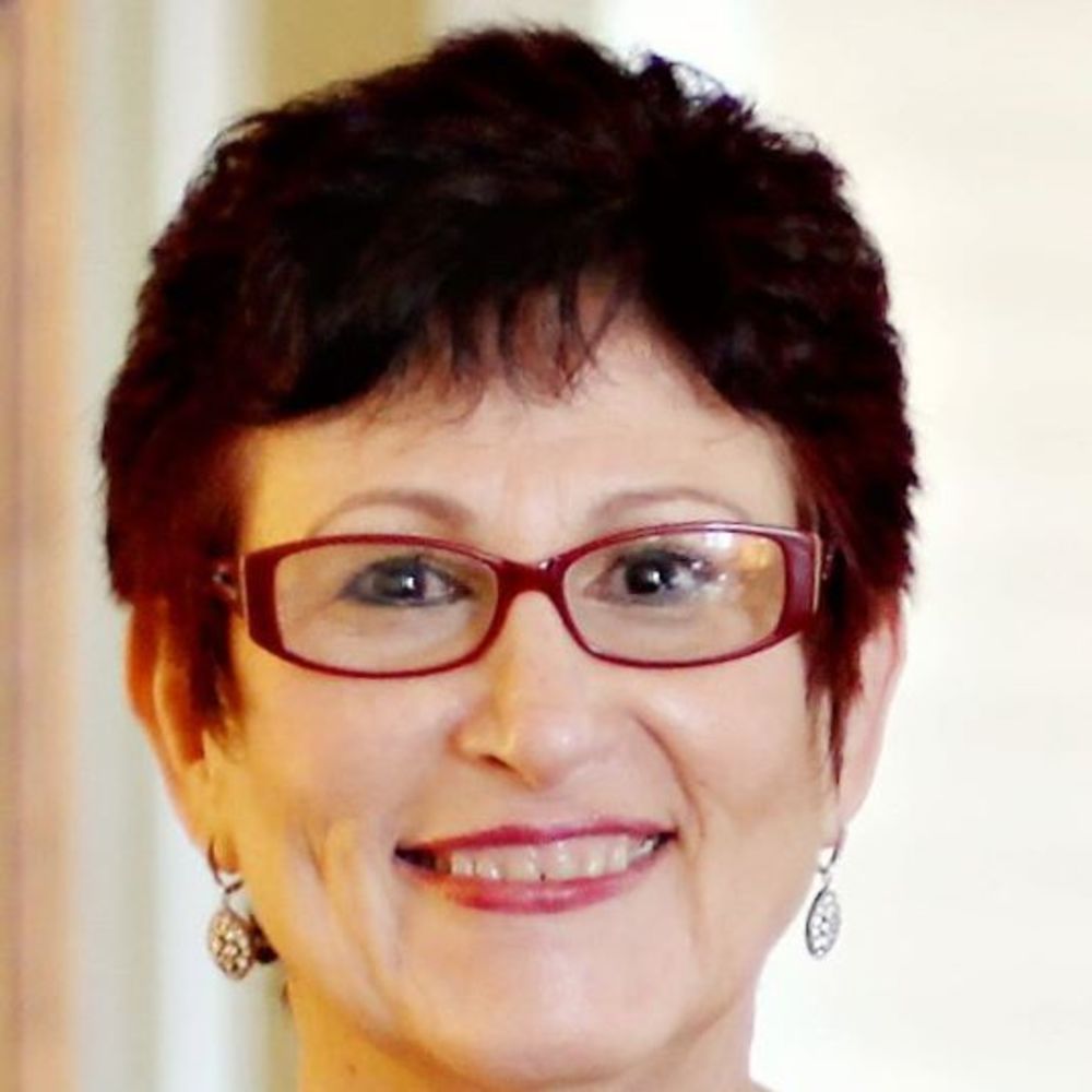 Meet your Posher, Lauri