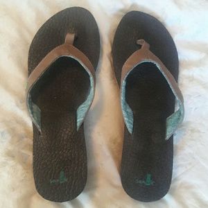 Sanuk women's wedge flip flop sandals