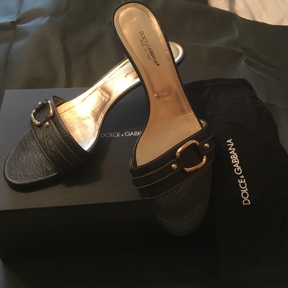 LIKE NEW DOLCE & GABBANA blk sandal. Size 9 1/2! - Picture 1 of 4