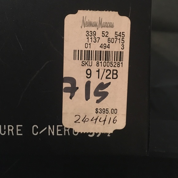 LIKE NEW DOLCE & GABBANA blk sandal. Size 9 1/2! - Picture 4 of 4