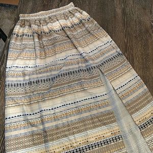 ✨DONATING SOON✨ Side Slit Maxi Skirt