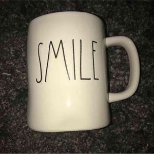 Rae Dunn SMILE mug brand new
